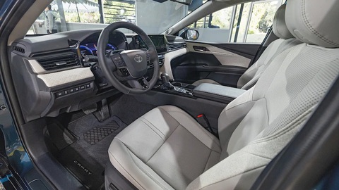 Báo Mỹ đánh giá Toyota Camry 2025: Ấn tượng nhưng không đột phá- Ảnh 11. Báo Mỹ đánh giá Toyota Camry 2025: Ấn tượng nhưng không đột phá- Ảnh 11.