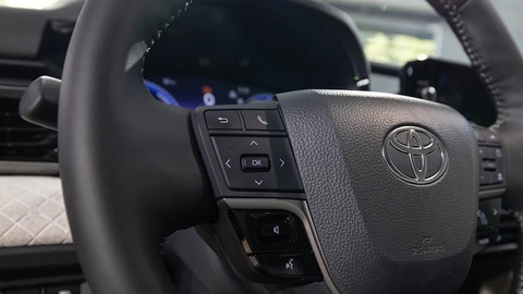 Báo Mỹ đánh giá Toyota Camry 2025: Ấn tượng nhưng không đột phá- Ảnh 16. Báo Mỹ đánh giá Toyota Camry 2025: Ấn tượng nhưng không đột phá- Ảnh 16.