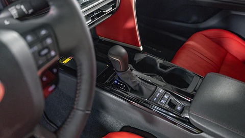 Báo Mỹ đánh giá Toyota Camry 2025: Ấn tượng nhưng không đột phá- Ảnh 9. Báo Mỹ đánh giá Toyota Camry 2025: Ấn tượng nhưng không đột phá- Ảnh 9.