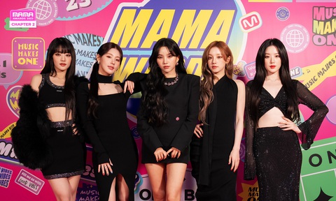 Khán giả ngao ngán vì MAMA 2023 ai cũng có giải, chiến thắng của Jisoo gây tranh cãi- Ảnh 5. (G)I-DLE lại bí ẩn và quý phái trong bộ trang phục đen - Ảnh: BTC