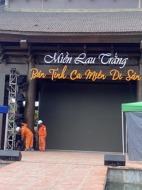 Điện lực Ninh Bình đảm bảo cấp điện phục vụ Festival Ninh Bình- Ảnh 3. Điện lực Ninh Bình đảm bảo cấp điện phục vụ Festival Ninh Bình- Ảnh 3.