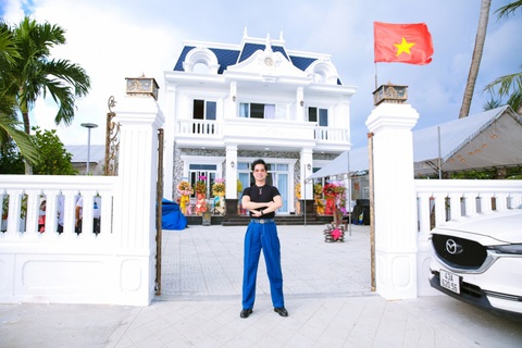 Ngọc Sơn khánh thành nhà thờ họ rộng như biệt thự, tiết lộ mục đích sử dụng gây choáng- Ảnh 1. Ngọc Sơn khánh thành nhà thờ họ hoành tráng như biệt thự ở quê nhà Quảng Nam