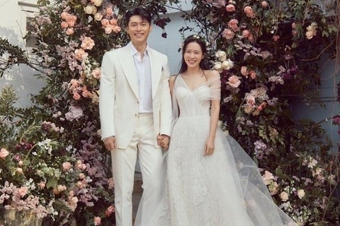 Son Ye Jin và Hyun Bin nên duyên sau bộ phim Hạ cánh nơi anh. Cả hai được xem là hình mẫu của Kbiz Son Ye Jin và Hyun Bin nên duyên sau bộ phim Hạ cánh nơi anh. Cả hai được xem là hình mẫu của Kbiz