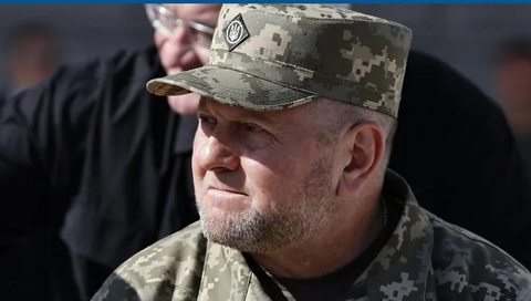 Tướng Valery Zaluzhnyi, tổng tư lệnh Lực lượng vũ trang Ukraine, tại sự kiện kỷ niệm Ngày Độc lập của Ukraine,24 -8-2023, tại Kiev, - Ảnh: CNBC Tướng Valerii Zaluzhnyi - tổng tư lệnh Lực lượng vũ trang Ukraine - tại sự kiện kỷ niệm Ngày độc lập của Ukraine 24-8, tại Kiev - Ảnh: CNBC