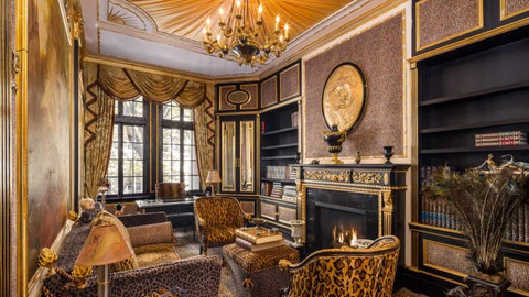 Thư viện Thư viện - Ảnh: DOUGLAS ELLIMAN
