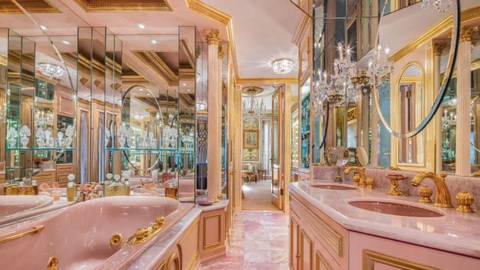 Phòng tắm Phòng tắm - Ảnh: DOUGLAS ELLIMAN