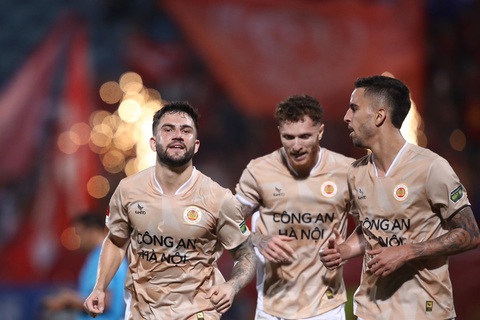 Công An Hà Nội đánh bại Hà Nội 2-0 ở vòng 3 V-League 2023-2024 - Ảnh 1. Niềm vui của các cầu thủ Công An Hà Nội sau khi ghi bàn vào lưới Hà Nội - Ảnh: MINH ĐỨC