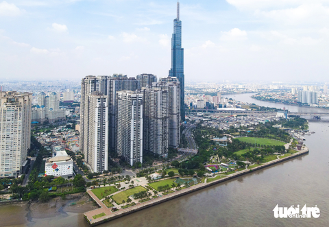 Bức tường ngăn cách đường ven sông khu Saigon Pearl - Vinhomes bây giờ ra sao? - Ảnh 11. Khu vực qua Vinhomes và Saigon Pearl - nhìn từ trên cao với 2 công viên ven sông tuyệt đẹp chạy dọc theo sông Sài Gòn