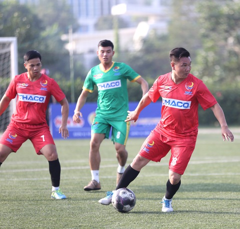 Tưng bừng khởi tranh Giải vô địch bóng đá công nhân toàn quốc 2023 khu vực Hà Nội - Ảnh 10. Những trận cầu kịch tính tại vòng loại Hà Nội Giải vô địch bóng đá công nhân toàn quốc 2023 - Ảnh: HOÀNG TÙNG
