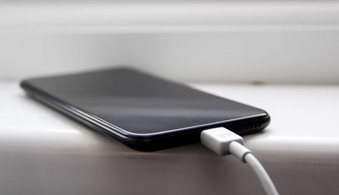 Các nhà khoa học Trung Quốc đã phát triển thành công một loại pin lithium-ion sạc nhanh - Ảnh: Getty Images Các nhà khoa học Trung Quốc đã phát triển thành công một loại pin lithium-ion sạc nhanh - Ảnh: GETTY