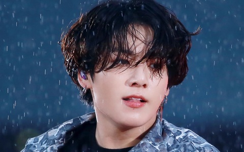 Jungkook ra mắt MV ca khúc chủ đề, vũ đạo gợi nhớ Michael Jackson - Ảnh 2. Jungkook là chàng em út tài năng của BTS - Ảnh: Soompi
