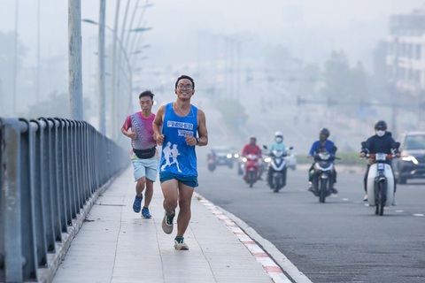 Thời tiết hôm nay 4-11: Bắc Bộ sớm có sương, Nam Bộ chiều mưa rào - Ảnh 1. Hôm nay 4-11, thời tiết cả nước ban ngày tương đối ổn định - Ảnh: PHƯƠNG QUYÊN