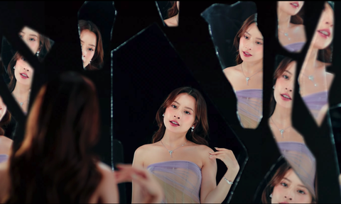 Chi Pu gây bất ngờ với MV ballad, đậm màu quảng cáo- Ảnh 1. Chi tiết những mảnh gương vỡ như những khó khăn, trở ngại trong cuộc sống mà nữ ca sĩ phải trải qua