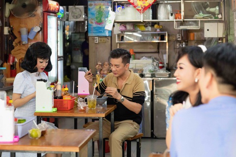 Đàm Vĩnh Hưng trong bộ ảnh tái hiện Sài Gòn xưa - Ảnh: NVCC Đàm Vĩnh Hưng trong bộ ảnh tái hiện Sài Gòn xưa - Ảnh: NVCC