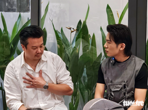 Thanh Bùi và ca sĩ, học trò DUYBI (Trần Ngọc Duy) trong sự kiện gặp báo chí chiều 30-11 - Ảnh: MI LY Thanh Bùi và ca sĩ, học trò DUYBI (Trần Ngọc Duy) trong sự kiện gặp báo chí chiều 30-11 - Ảnh: MI LY