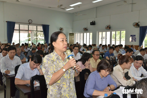 Cử tri Hóc Môn, Củ Chi bức xúc về quy hoạch treo- Ảnh 1. Cử tri huyện Hóc Môn nêu ý kiến - Ảnh: CẨM NƯƠNG