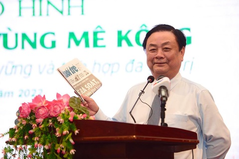 Bộ trưởng Lê Minh Hoan chúc mừng Tuổi Trẻ: Tờ báo mang sứ mạng kiến tạo sự phát triển- Ảnh 2. Bộ trưởng Bộ Nông nghiệp và phát triển nông thôn Lê Minh Hoan - Ảnh: QUANG ĐỊNH