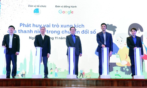 Google trao tặng 500 suất học bổng an ninh mạng cho thanh niên Việt Nam- Ảnh 1. Lan tỏa thông điệp phát huy vai trò xung kích của thanh niên trong chuyển đổi số, chương trình do Trung ương Hội Liên hiệp thanh niên Việt Nam phối hợp với Google tổ chức - Ảnh: LÂM HẢI