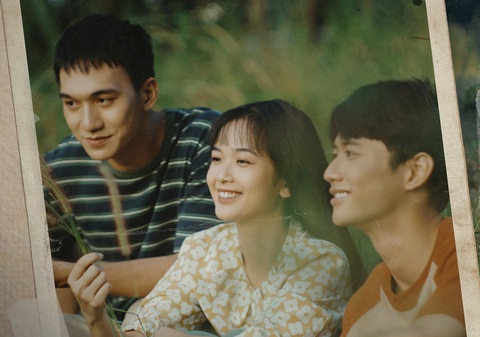 (Từ trái qua) Phúc, Miền, Vinh của phim Ngày xưa có một chuyện tình - Ảnh: ĐPCC (Từ trái qua) Phúc, Miền, Vinh - do Đỗ Nhật Hoàng, Ngọc Xuân, Avin Lu đảm nhận - của phim Ngày xưa có một chuyện tình - Ảnh: ĐPCC