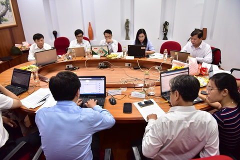 Chương trình tư vấn trực tuyến về chọn môn thi tổ hợp kỳ thi tuyển sinh vào lớp 10 do Tuổi Trẻ Online tổ chức - Ảnh: NGỌC PHƯỢNG Các chuyên gia đang tư vấn cho thí sinh và phụ huynh tại chương trình tư vấn trực tuyến về chọn môn thi tổ hợp kỳ thi tuyển sinh vào lớp 10 do Tuổi Trẻ Online tổ chức - Ảnh: NGỌC PHƯỢNG