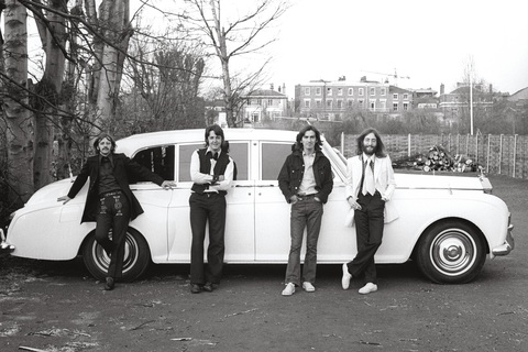 Huyền thoại The Beatles chính thức phát hành ca khúc cuối cùng - Ảnh 7. Huyền thoại The Beatles chính thức phát hành ca khúc cuối cùng - Ảnh 7.