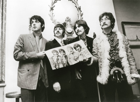 Huyền thoại The Beatles chính thức phát hành ca khúc cuối cùng - Ảnh 10. Huyền thoại The Beatles chính thức phát hành ca khúc cuối cùng - Ảnh 10.