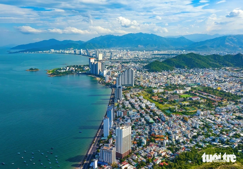 Toàn cảnh thành phố Nha Trang góc nhìn từ núi Cô Tiên Toàn cảnh thành phố Nha Trang góc nhìn từ núi Cô Tiên