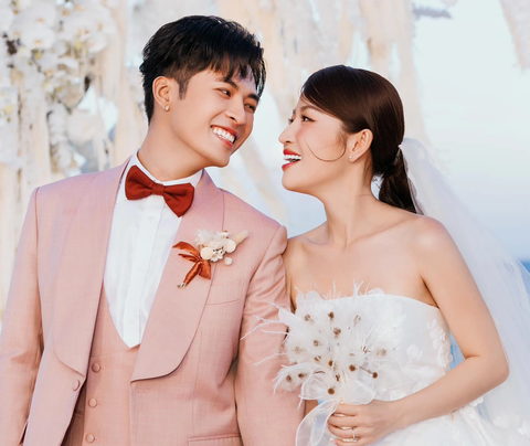 Lễ cưới của Puka và Gin Tuấn Kiệt được tổ chức trong không gian ấm cúng tại quê nhà của chú rễ - Ảnh: KIẾNG CẬN Lễ cưới của Puka và Gin Tuấn Kiệt được tổ chức trong không gian ấm cúng tại quê nhà của chú rễ - Ảnh: KIẾNG CẬN TEAM