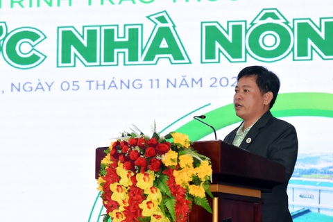 Trao “cần câu” tiếp sức 40 hộ nông dân ở Đồng Nai vượt khó - Ảnh 6. Giám đốc điều hành Công ty cổ phần GREENFEED Việt Nam chi nhánh Đồng Nai khẳng định sẽ là người bạn đồng hành tin cậy, sát cánh san sẻ nỗi lo về kinh tế cho người nông dân Đồng Nai thêm nhiều năm nữa - Ảnh: A LỘC