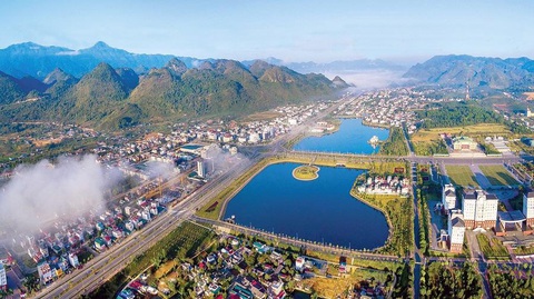 Lai Châu - Điểm đến du lịch hấp dẫn ở khu vực Tây Bắc - Ảnh 1. Lai Châu - Điểm đến du lịch hấp dẫn ở khu vực Tây Bắc - Ảnh 1.