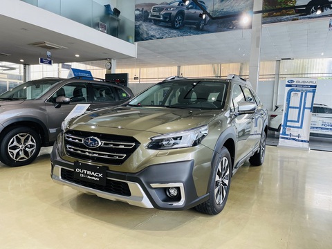 Tin tức giá xe: Hàng loạt xe giảm giá tới nửa tỉ đồng - Ảnh 14. Subaru Outback được nâng cấp vào năm ngoái. Tương tự Tiguan Allspace, Outback facelift cũng không có thay đổi rõ rệt. Thiết kế xe được tinh chỉnh lại, màn hình kết nối Apple CarPlay không dây, âm thanh Harman Kardon là những điểm mới - Ảnh: Đại lý Subaru/Facebook