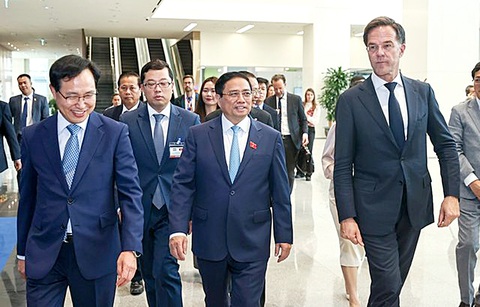 Thủ tướng Phạm Minh Chính và Thủ tướng Hà Lan Mark Rutte dự Diễn đàn doanh nghiệp công nghệ cao Việt Nam - Hà Lan - Ảnh: VGP Thủ tướng Phạm Minh Chính và Thủ tướng Hà Lan Mark Rutte dự Diễn đàn doanh nghiệp công nghệ cao Việt Nam - Hà Lan - Ảnh: VGP