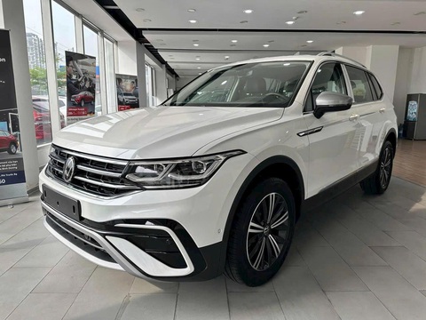 Tin tức giá xe: Hàng loạt xe giảm giá tới nửa tỉ đồng - Ảnh 11. Tin tức giá xe: Hàng loạt xe giảm giá tới nửa tỉ đồng - Ảnh 11.