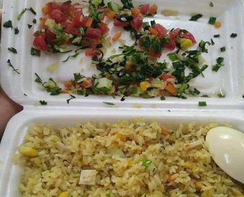 Ảnh vui 7-11: Đen Vâu đổi nghề, làm bác bảo vệ 'siêu ngầu' - Ảnh 4. Người ăn hành thích "bị hành".