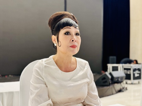 Nghệ sĩ Hồng Vân tại buổi công bố chương trình "Chuyến xe nhan sắc" - Ảnh: HOÀI PHƯƠNG Nghệ sĩ Hồng Vân tại buổi công bố chương trình "Chuyến xe nhan sắc" - Ảnh: HOÀI PHƯƠNG
