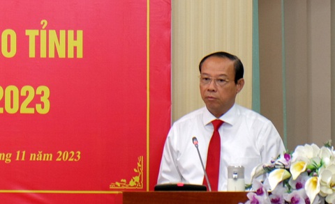 Ngân hàng nói lãi suất thấp, doanh nghiệp nói ‘chưa thấy’ - Ảnh 1. Ông Nguyễn Văn Thọ, chủ tịch UBND tỉnh Bà Rịa - Vũng Tàu, tại buổi gặp gỡ, đối thoại với doanh nghiệp, nhà đầu tư trên địa bàn - Ảnh: ĐÔNG HÀ