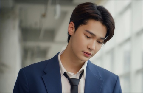 Kao Supassara tiết lộ quan hệ tình cảm với 'F4 Thái Lan' trong phim mới - Ảnh 4. Mỹ nam Trường học nội trú hóa “tổng tài mặt lạnh” trong Tình yêu vô diện