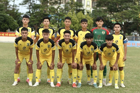 CLB Kon Tum giành suất lên chơi Hạng nhì 2024 - Ảnh: H.TÙNG CLB Kon Tum giành suất lên chơi Giải hạng nhì 2024 - Ảnh: H.TÙNG
