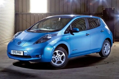 Chuyên gia chỉ cách làm xe điện giá rẻ nhưng thừa nhận khó - Ảnh 1. Nissan Leaf ban đầu bán không đủ hoàn tiền vật liệu chứ chưa nói chi phí sản xuất hay đại lý - Ảnh: Autocar