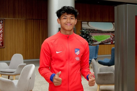Tuyển Philippines triệu tập hậu vệ Atletico Madrid đối đầu tuyển Việt Nam - Ảnh 1. Hậu vệ Santiago Rublico đang khoác áo CLB Atletico Madrid - Ảnh: ATM