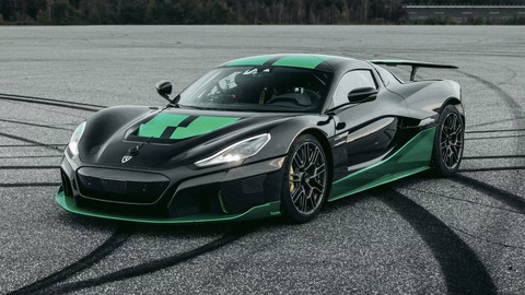 Xe chạy lùi nhanh nhất thế giới: Nhanh như Lamborghini chạy thẳng - Ảnh 3. Lý do duy nhất khiến Nevera đứng đầu ở khả năng chạy lùi là nhờ sự kết hợp giữa sự ổn định, tính khí động học và sự dũng cảm của người lái - Ảnh: Rimac