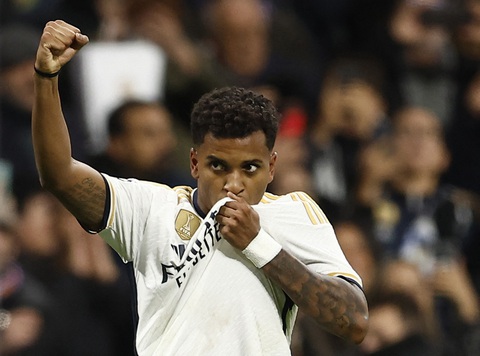 Real Madrid giành vé sớm, Arsenal sắp sửa đi tiếp - Ảnh 1. Rodrygo chơi cực hay ở trận này - Ảnh: REUTERS