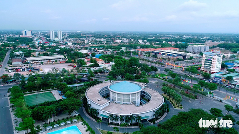 Phú Mỹ trên đường trở thành thành phố cảng - Ảnh 1. Một góc thị xã Phú Mỹ ngày nay. Tương lai không xa Phú Mỹ sẽ thành phố cảng - Ảnh: MẠNH KHÁ