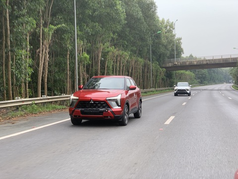 Giá dự kiến 650-750 triệu, Mitsubishi Xforce có trở thành 'Xpander thứ hai'? - Ảnh 2. Mitsubishi Xforce đến Việt Nam khi phân khúc SUV/CUV hạng B đã có đông kẻ cạnh tranh - Ảnh: Facebook