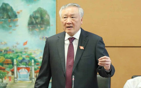 Chánh án Nguyễn Hòa Bình: Đổi tên tòa án tỉnh, huyện phù hợp quy định thế giới, truyền thống pháp lý - Ảnh 1. Chánh án Nguyễn Hòa Bình phát biểu tại tổ - Ảnh: GIA HÂN