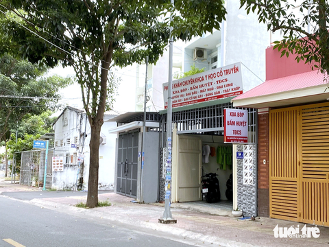 'Thầy' khoe chữa vô sinh bằng... bấm huyệt, hút năng lượng từ xa- Ảnh 4. Cơ sở tại TP Vũng Tàu, nơi ông Đ. yêu cầu phóng viên đến bấm huyệt chữa vô sinh hiếm muộn - Ảnh: ĐÔNG HÀ