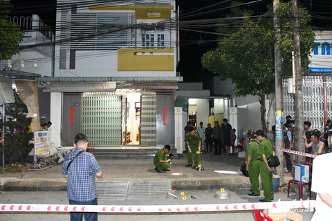 Vụ cướp tiệm vàng ở Trà Vinh: Nghi phạm đang là sinh viên- Ảnh 2. Tiệm vàng nơi xảy ra vụ việc - Ảnh: CACC