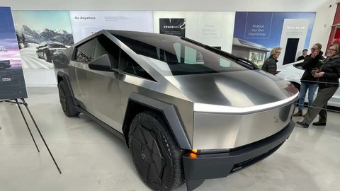 Tesla Cybertruck chính thức ra mắt: Kỳ vọng xen lẫn thất vọng- Ảnh 5. Tesla Cybertruck chính thức ra mắt: Kỳ vọng xen lẫn thất vọng- Ảnh 5.