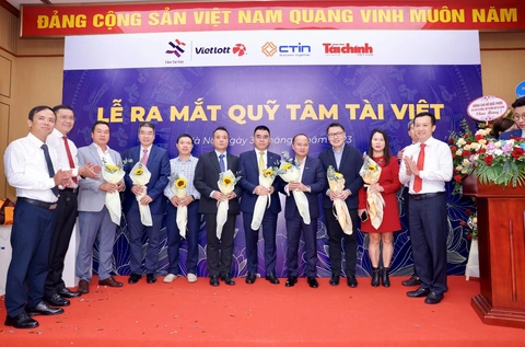 Lễ công bố quyết định thành lập và ra mắt Quỹ Tâm Tài Việt- Ảnh 5. Lễ công bố quyết định thành lập và ra mắt Quỹ Tâm Tài Việt- Ảnh 5.