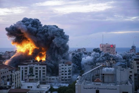 AI khiến chiến sự ở Gaza kéo dài?- Ảnh 1. Tần suất xuất hiện của các hệ thống AI trên chiến trường ở Dải Gaza ngày càng nhiều - Ảnh: ASIA TIMES